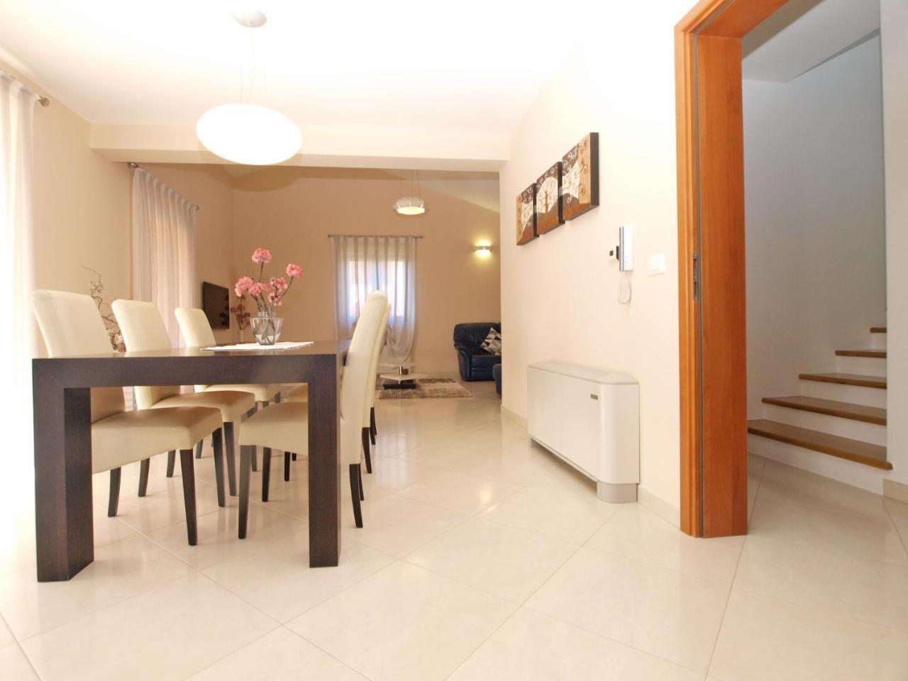 House Brigita 1762 Βίλα Πόρετς Εξωτερικό φωτογραφία